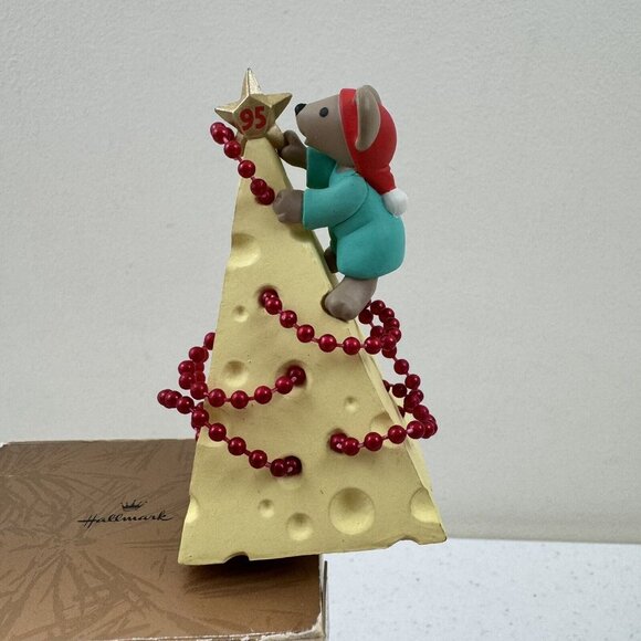 VTG Hallmark Ornament Magic "Chris Mouse Tree" Lights 1995 11th In Series W/Box - Picture 2 of 9